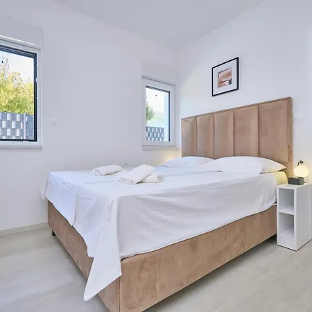 Adria Dream By Litto *